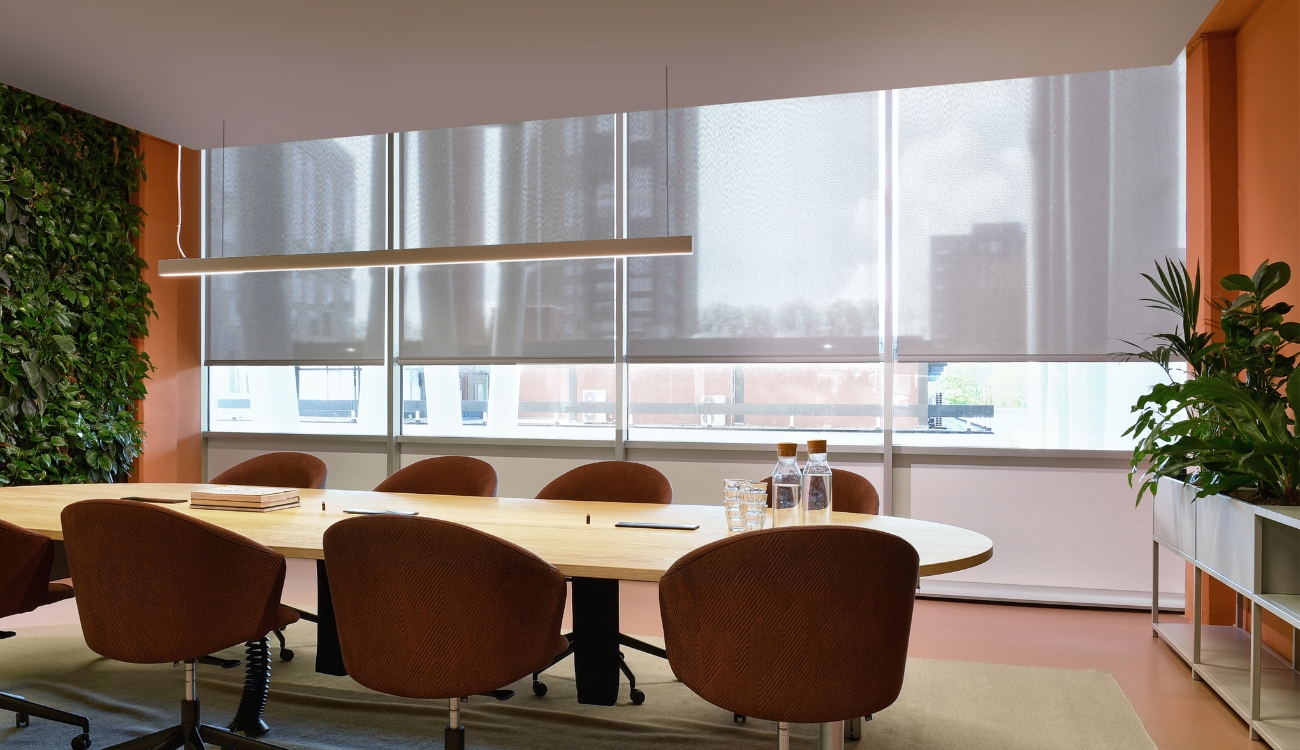 JEWEL projectrolgordijnen 2