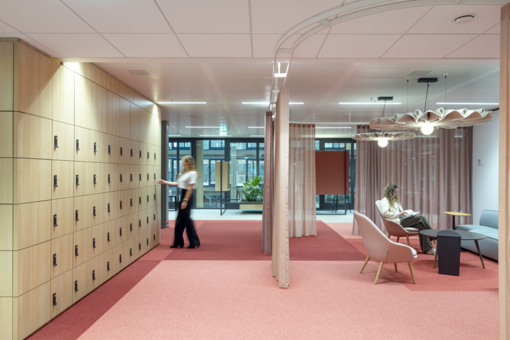 JEWEL Project Kantoorpand Amsterdam Vitrages - Gordijnen afgerond 1